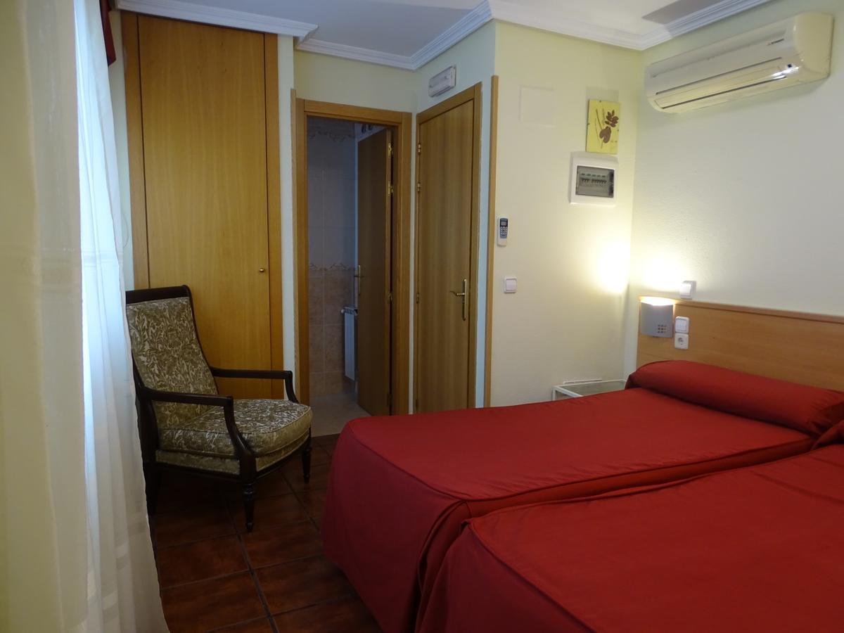Pension El Otero Гвадалахара Экстерьер фото