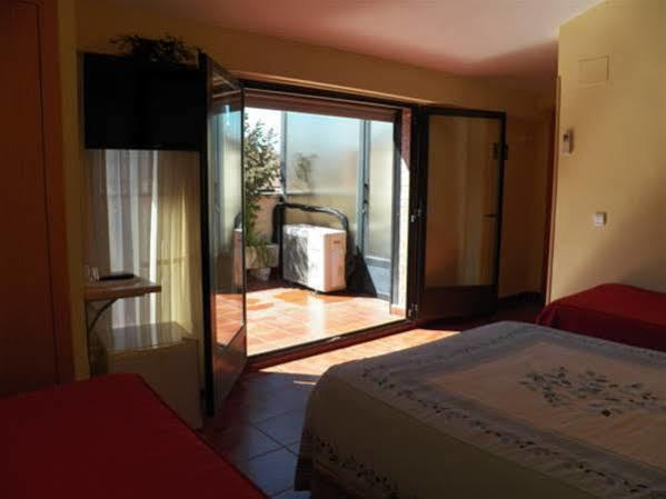 Pension El Otero Гвадалахара Экстерьер фото